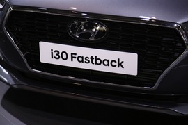 现代i30