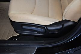 2012款现代朗动1.6L
