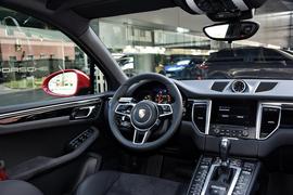 2017款保时捷Macan