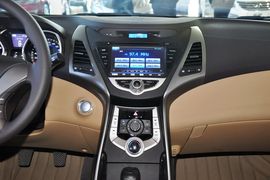 2012款现代朗动1.6L