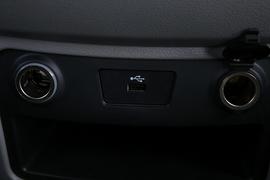 2016款江淮瑞风M4