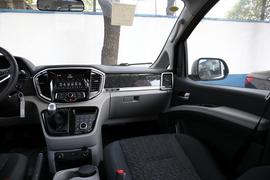 2016款江淮瑞风M4