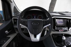 2016款江淮瑞风M4