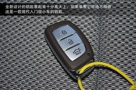 2014款现代瑞纳两厢到店图解