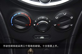 2014款现代瑞纳两厢到店图解