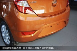 2014款现代瑞纳两厢到店图解