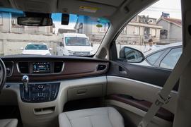 2017款别克GL8商旅车