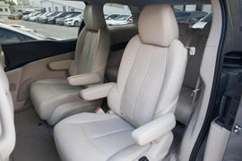 2017款别克GL8商旅车