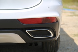 2017款海马福美来F7试驾