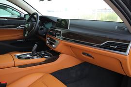 2017款宝马730Li