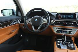 2017款宝马730Li