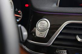 2017款宝马730Li