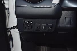 2016款丰田RAV4荣放