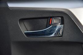 2016款丰田RAV4荣放