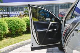 2016款丰田RAV4荣放