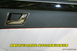 新款奔驰E300到店实拍