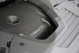 领克01