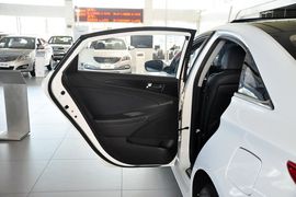2013款北京现代索纳塔八2.4L