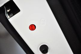 2013款北京现代索纳塔八2.4L