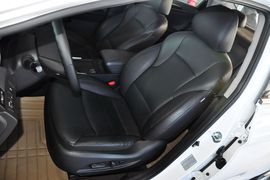 2013款北京现代索纳塔八2.4L