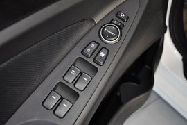 2013款北京现代索纳塔八2.4L