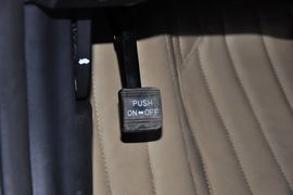 2013款北京现代索纳塔八2.4L