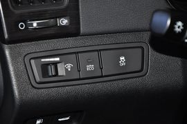 2013款北京现代索纳塔八2.4L