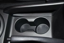 2014款起亚智跑2.0L自动两驱