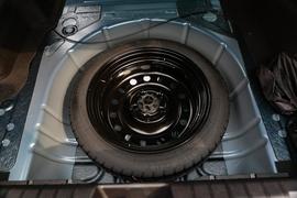 2017款奇瑞艾瑞泽5