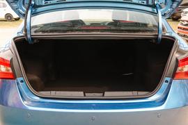 2017款奇瑞艾瑞泽5