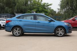 2017款奇瑞艾瑞泽5