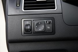 2017款东风风行景逸S50