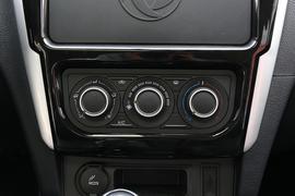 2017款东风风行景逸S50