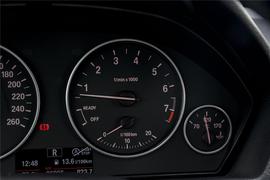 2017款宝马320i
