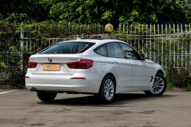 2017款宝马320i