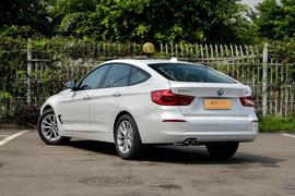 2017款宝马320i