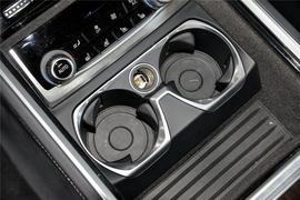 2016款宝马750Li