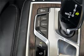 2016款宝马750Li