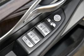 2016款宝马750Li
