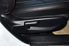 2013款长城H6升级版1.5T手动两驱精英型