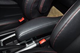 2013款长城H6升级版1.5T手动两驱精英型