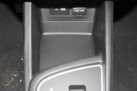 2017款北京现代瑞纳