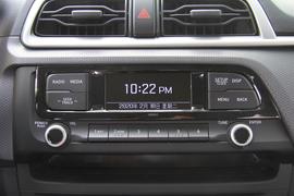 2017款北京现代瑞纳