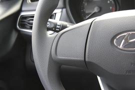 2017款北京现代瑞纳