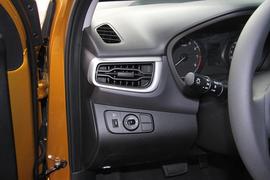 2017款北京现代瑞纳