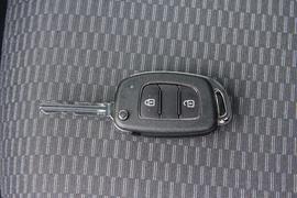 2017款北京现代瑞纳