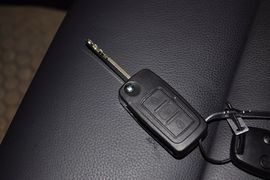 2013款长城H6升级版1.5T手动两驱精英型