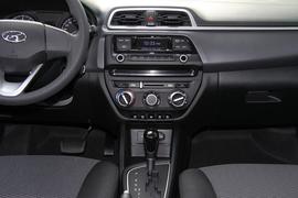 2017款北京现代瑞纳