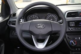 2017款北京现代瑞纳