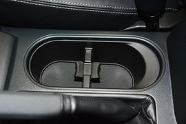 2013款斯巴鲁森林人2.5i自动尊贵版